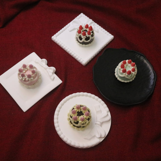 Aesthetic Handmade Ceramic Cake Decor for Cozy Home Styling