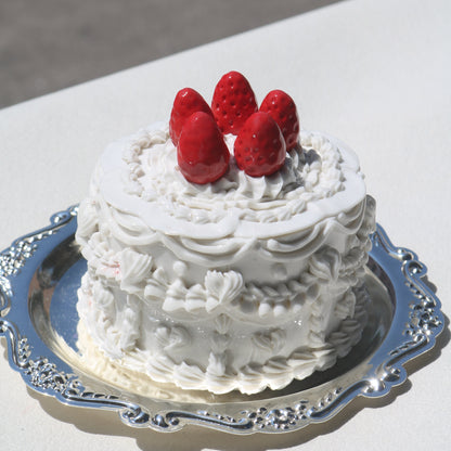 Clementine Crimson Strawberry Spirit in Porcelain Frosting
