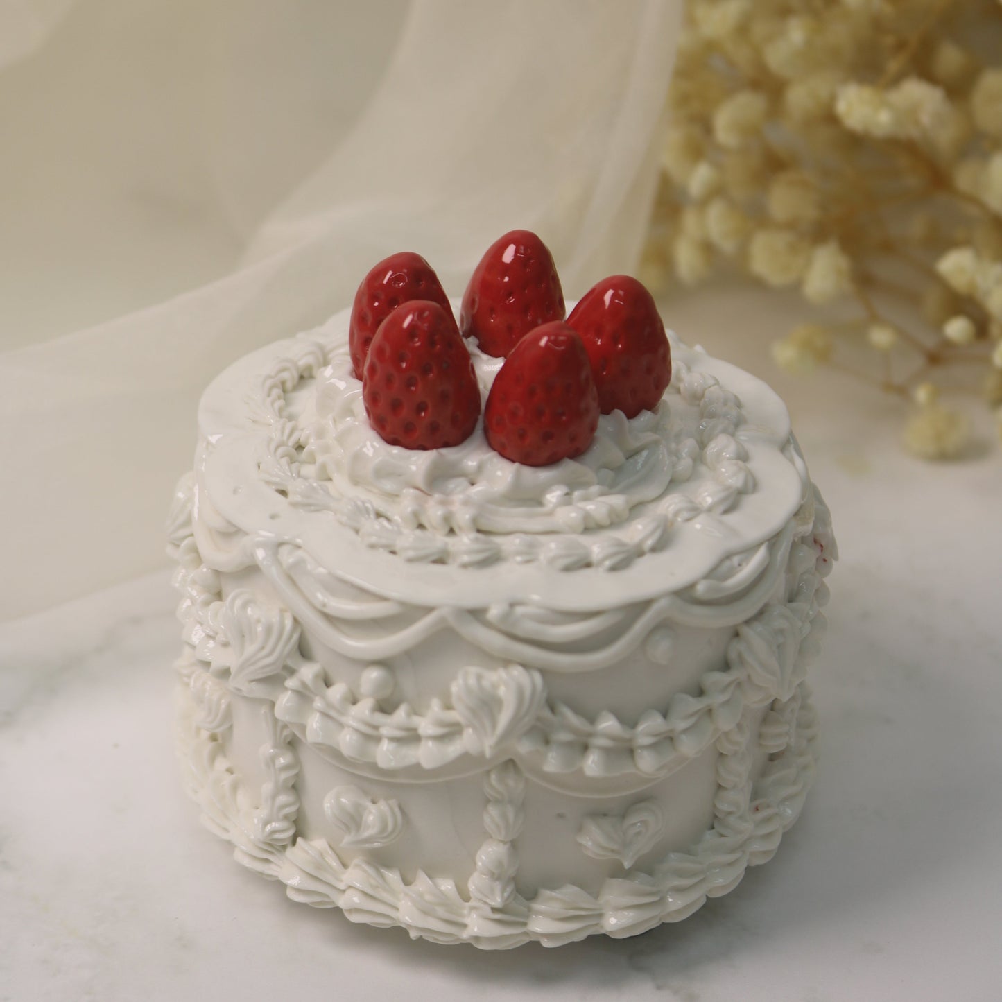Clementine Crimson Strawberry Spirit in Porcelain Frosting