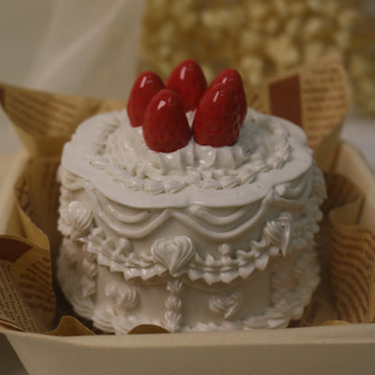 Clementine Crimson Strawberry Spirit in Porcelain Frosting