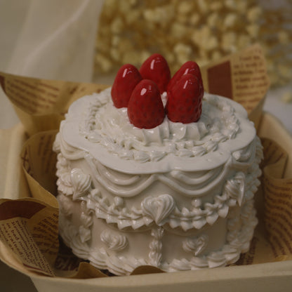 Clementine Crimson Strawberry Spirit in Porcelain Frosting