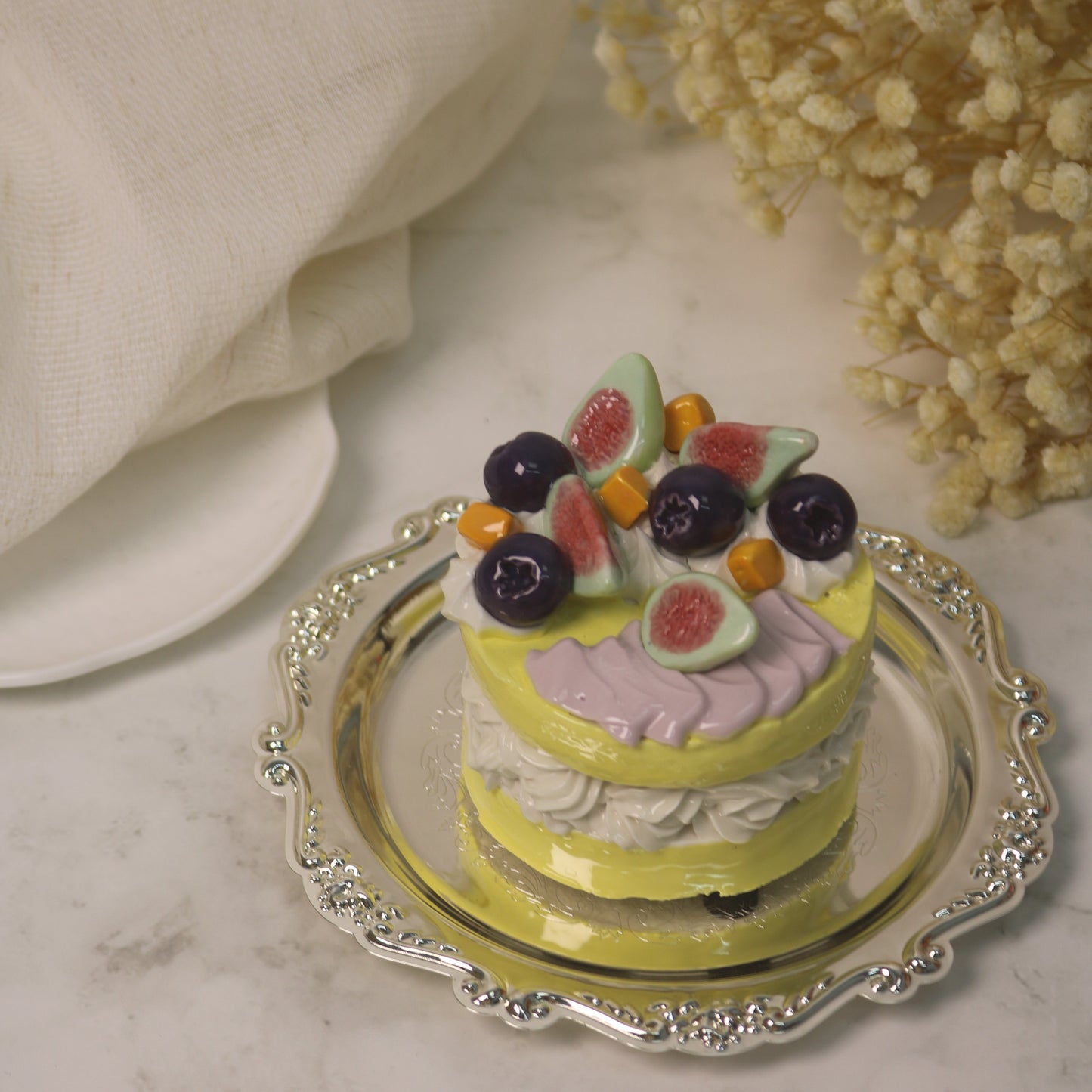 Fig And Blueberry Ceramic Cake Decoration Art