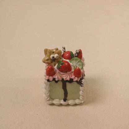 Handmade Ceramic Pistachio-flavored Cookie Decoration Strawberry Square Fruit Cream Dessert Decoration