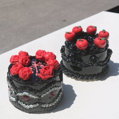 Handmade Gothic Ceramic Cake Sculpture, Black Rose & Thorn Figurine, Whimsical Art Collectible, Red Queen's Gift (CLAYYING)
