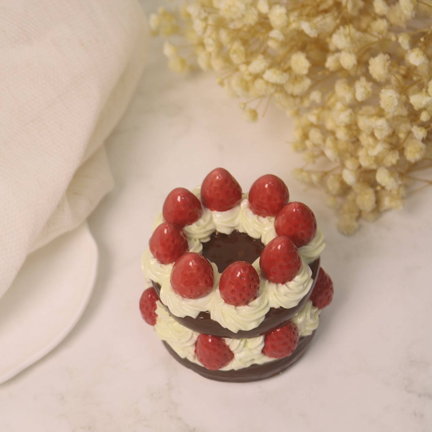 Handmade Fake Cake Ornament Ceramic Chocolate Strawberry Dessert Decor