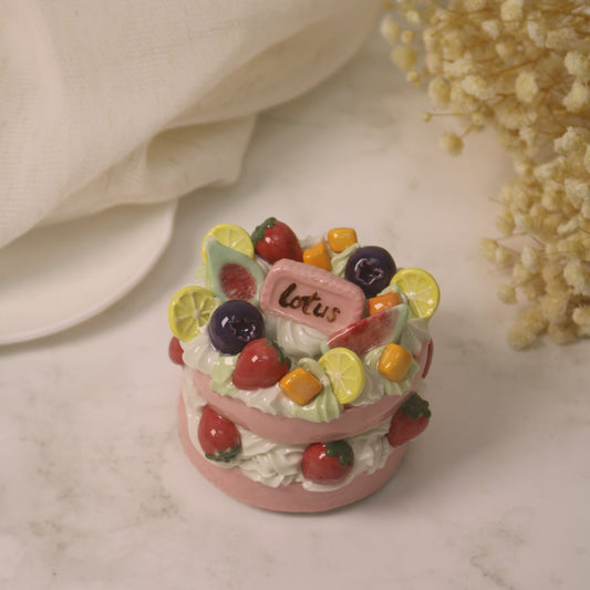 Mini Ceramic Cake Sculpture – Handmade Dessert Decor for Cozy Home